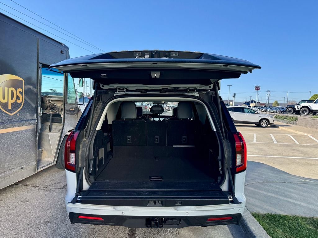 Certified 2025 Ford Expedition Max Active AWD/4WD image 18