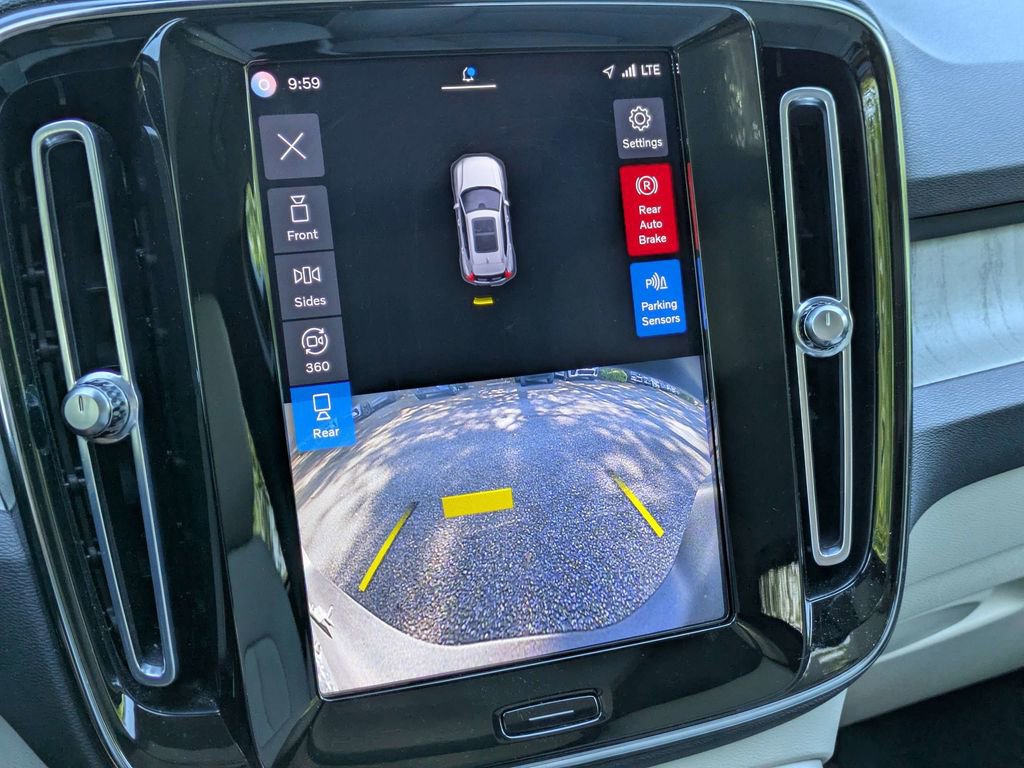 Certified 2023 Volvo XC40 B5 Plus w/ Driver Assist Package image 22