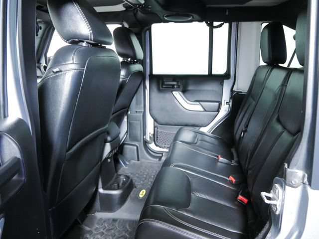 Used 2014 Jeep Wrangler Unlimited Rubicon w/ Dual Top Group AWD/4WD image 17