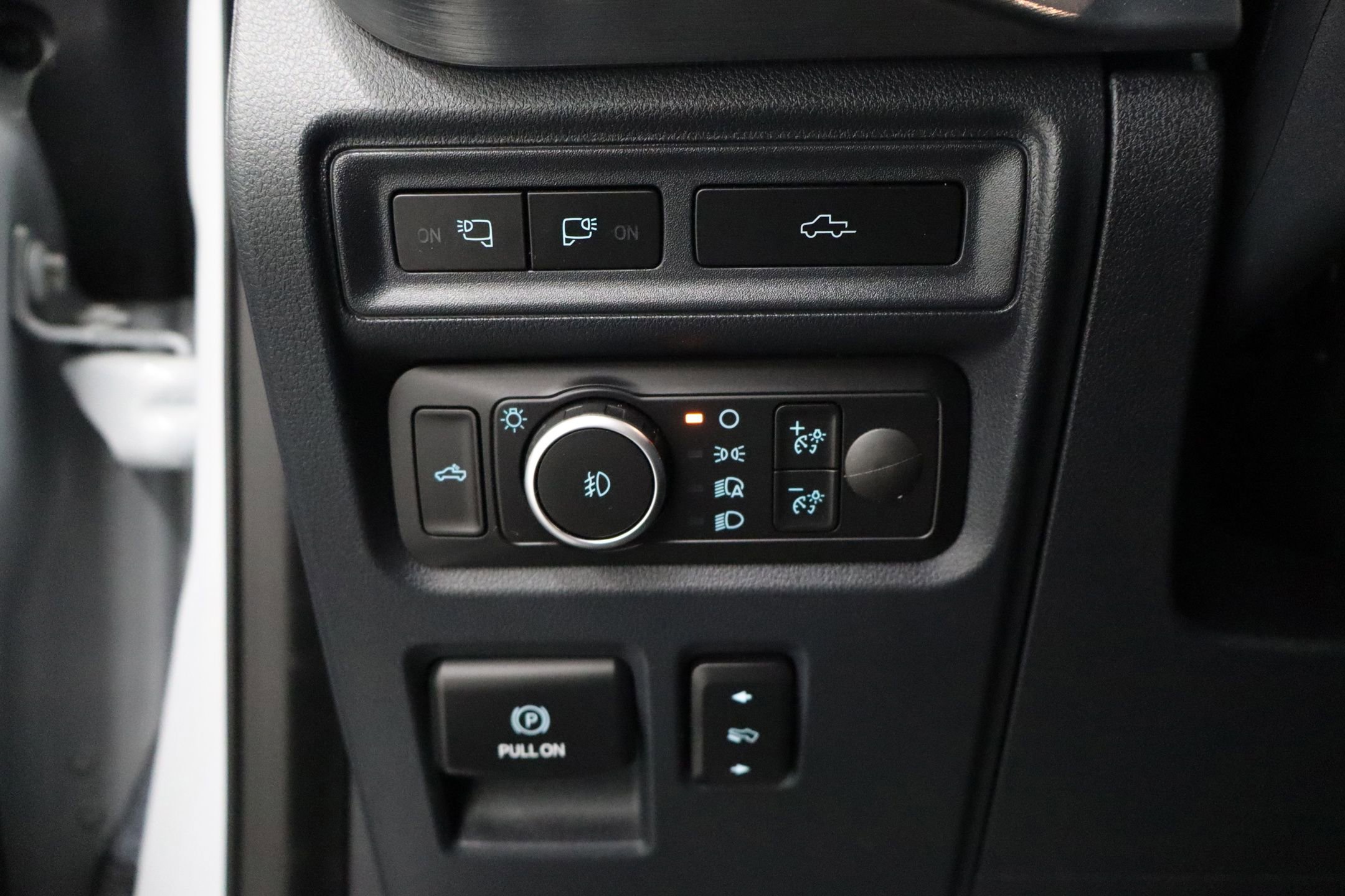 Used 2022 Ford F150 Lariat image 12