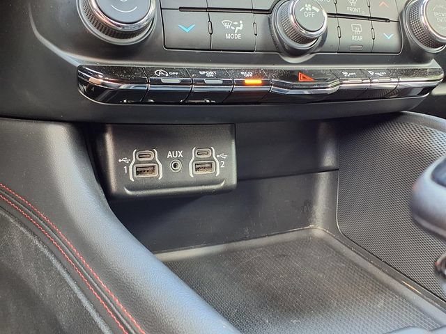 Used 2025 Dodge Durango GT AWD/4WD image 15