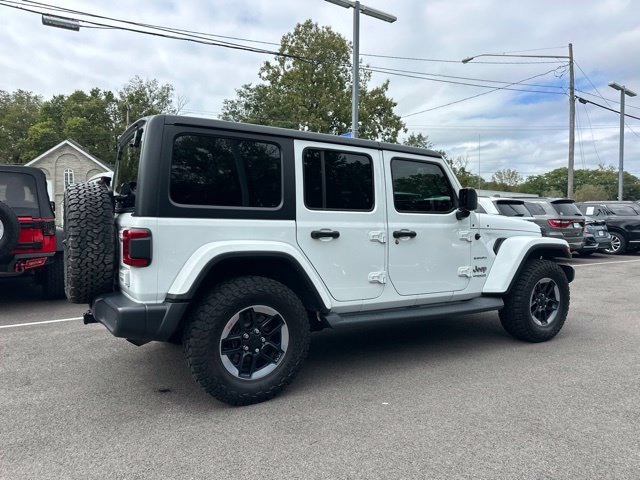 Used 2018 Jeep Wrangler Unlimited Sahara w/ Cold Weather Group AWD/4WD image 17