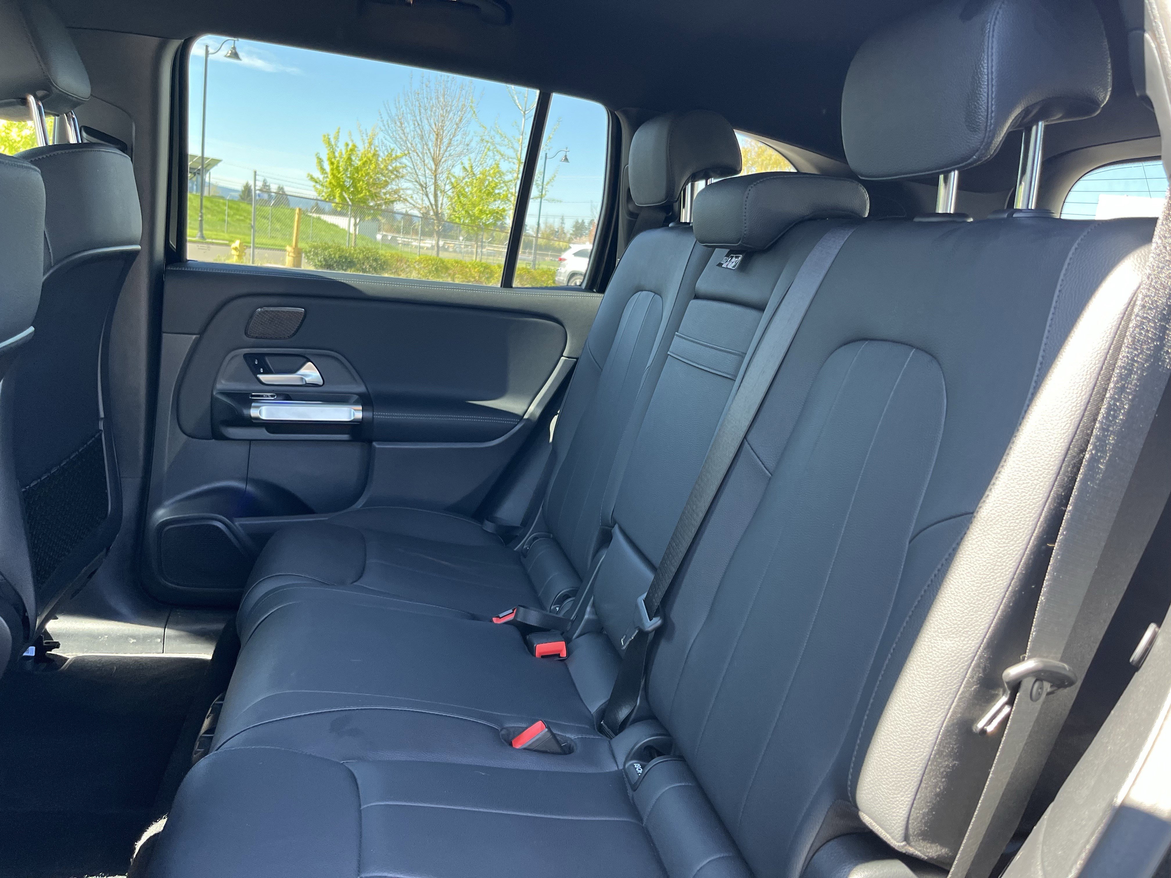 Used 2024 Mercedes-Benz EQB 300 4MATIC image 14