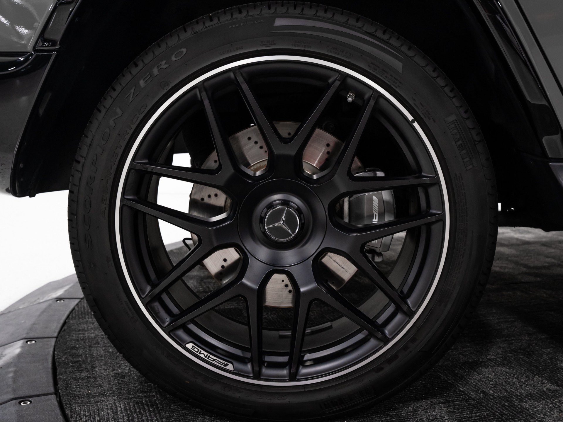 Used 2023 Mercedes-Benz G 63 AMG 4MATIC image 31