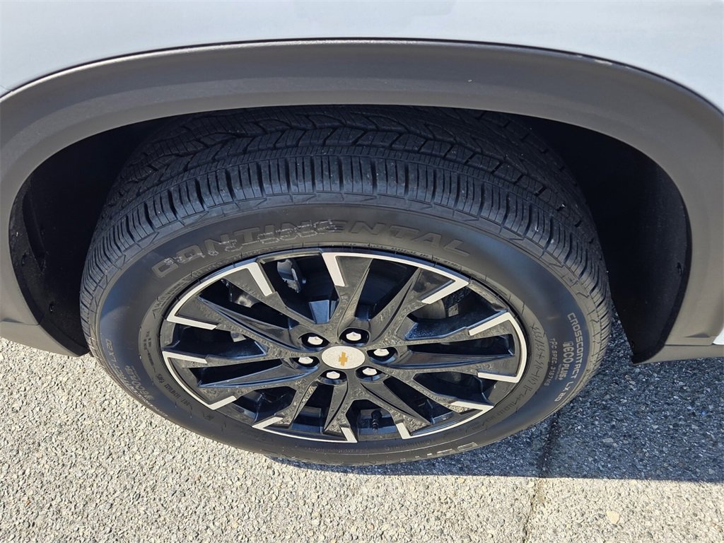 New 2026 Chevrolet Traverse LT w/ Enhanced Driving Package image 18