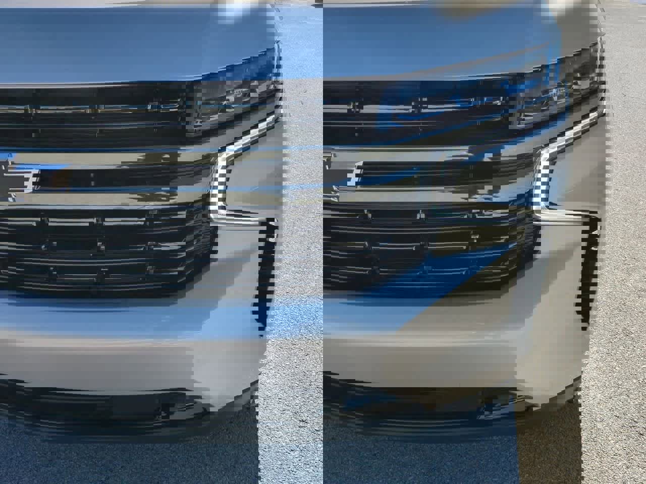 Used 2021 Chevrolet Suburban RST image 11