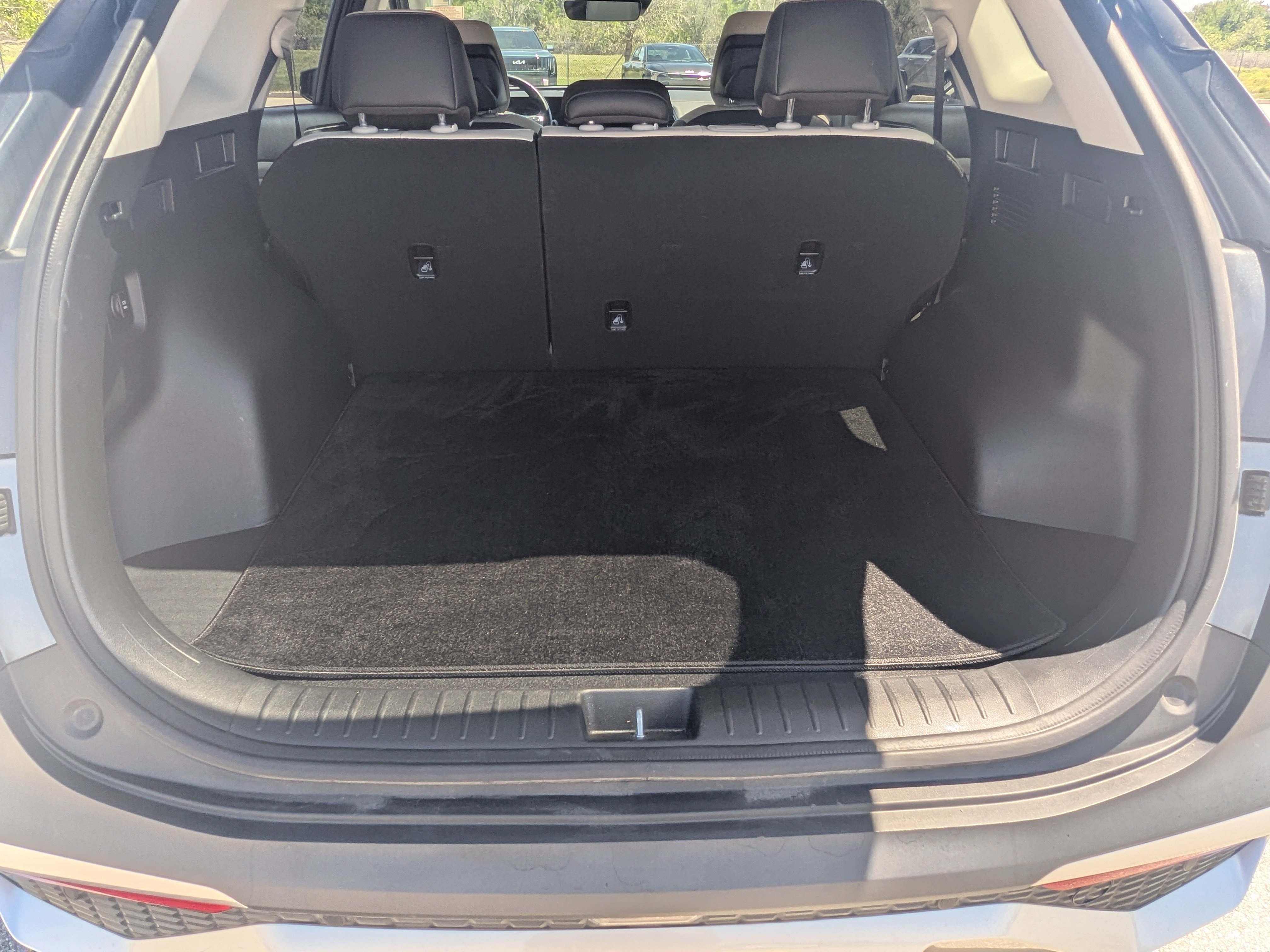 Certified 2023 Kia Sportage EX image 12