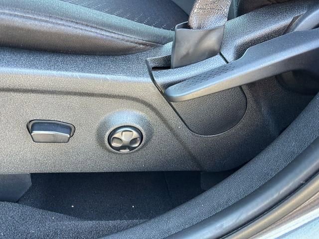 Used 2020 Dodge Journey SE w/ SE Popular Equipment Group FWD image 12