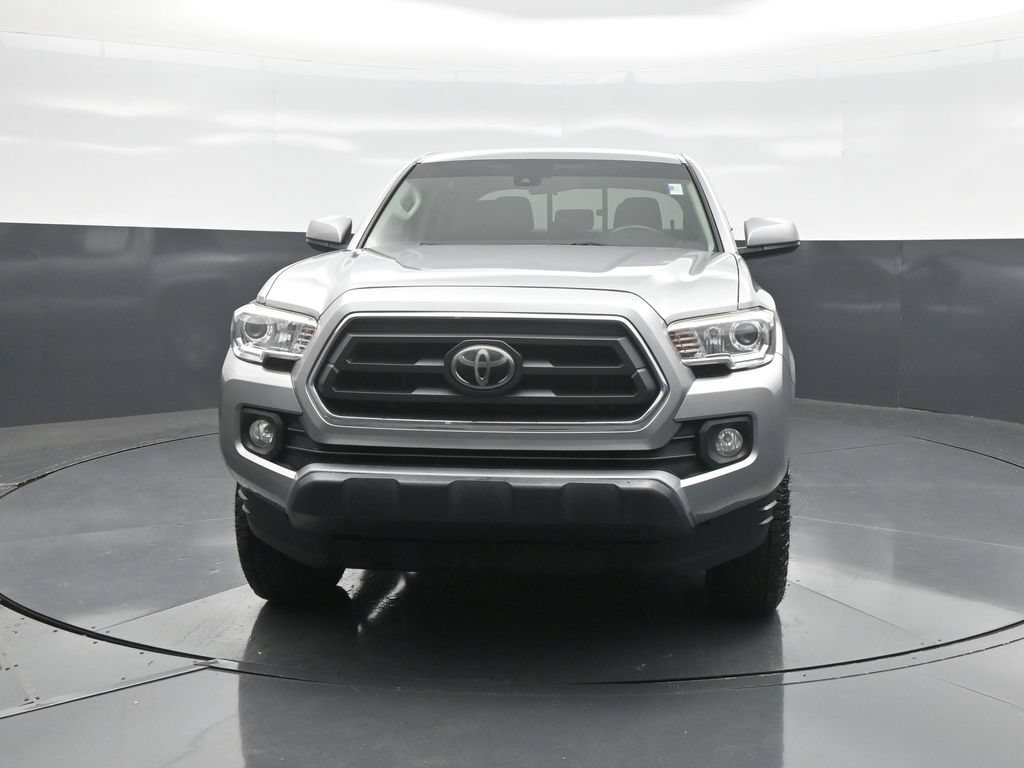 Used 2020 Toyota Tacoma SR5 RWD image 2