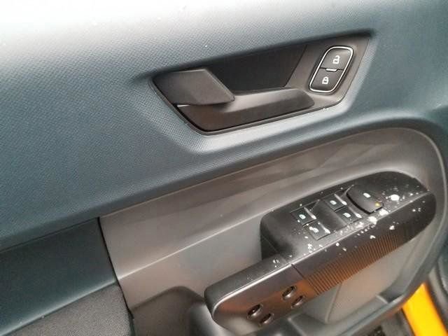 New 2026 Ford Maverick XL image 16