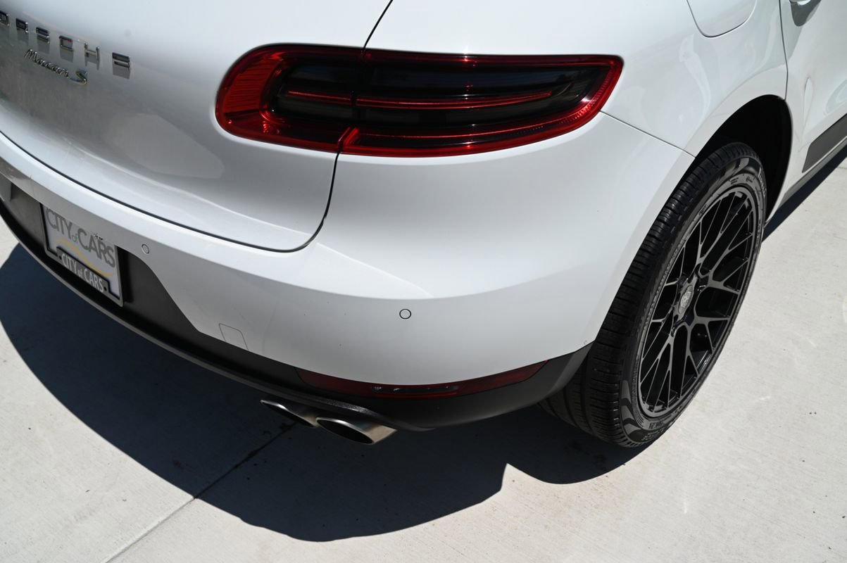 Used 2018 Porsche Macan S image 12