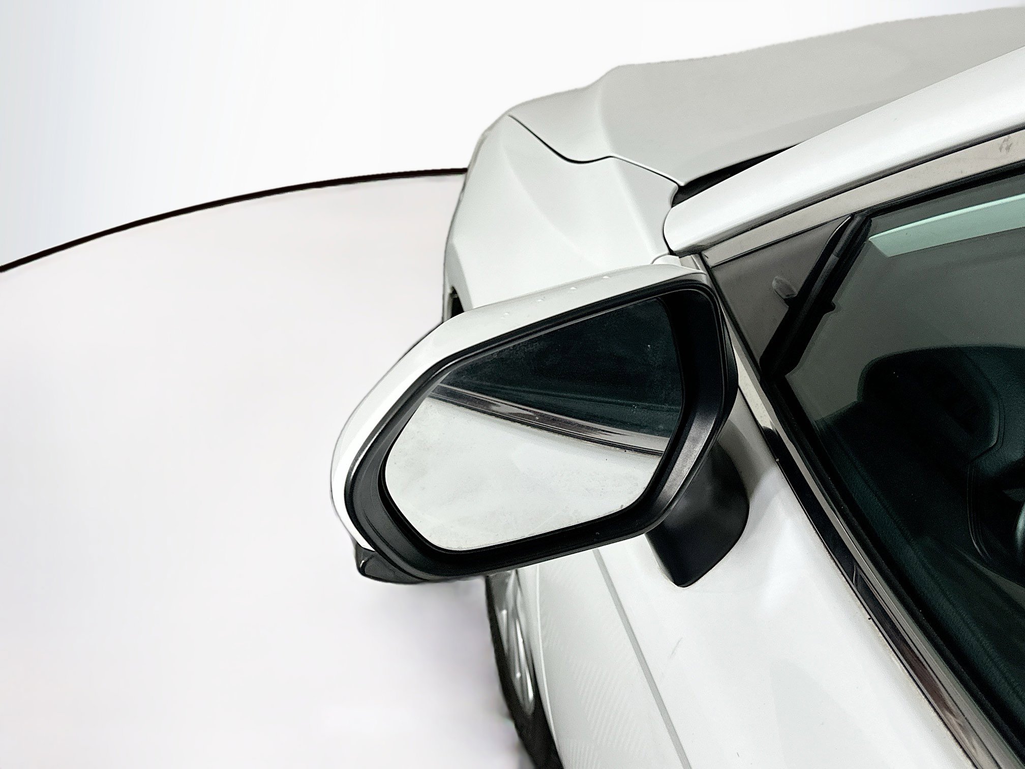 Used 2020 Toyota Camry LE image 16