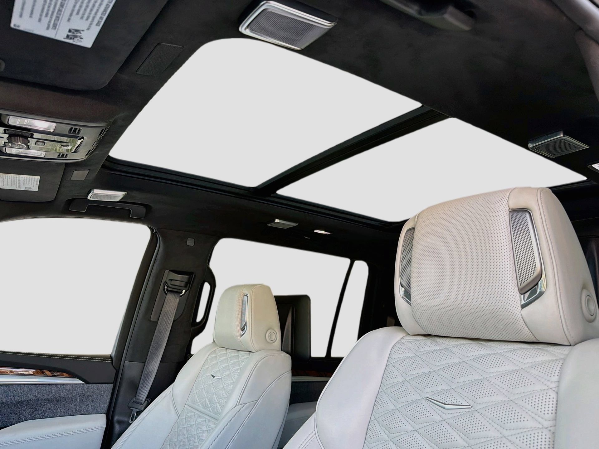 Used 2025 Cadillac Escalade ESV Sport Platinum AWD/4WD image 28