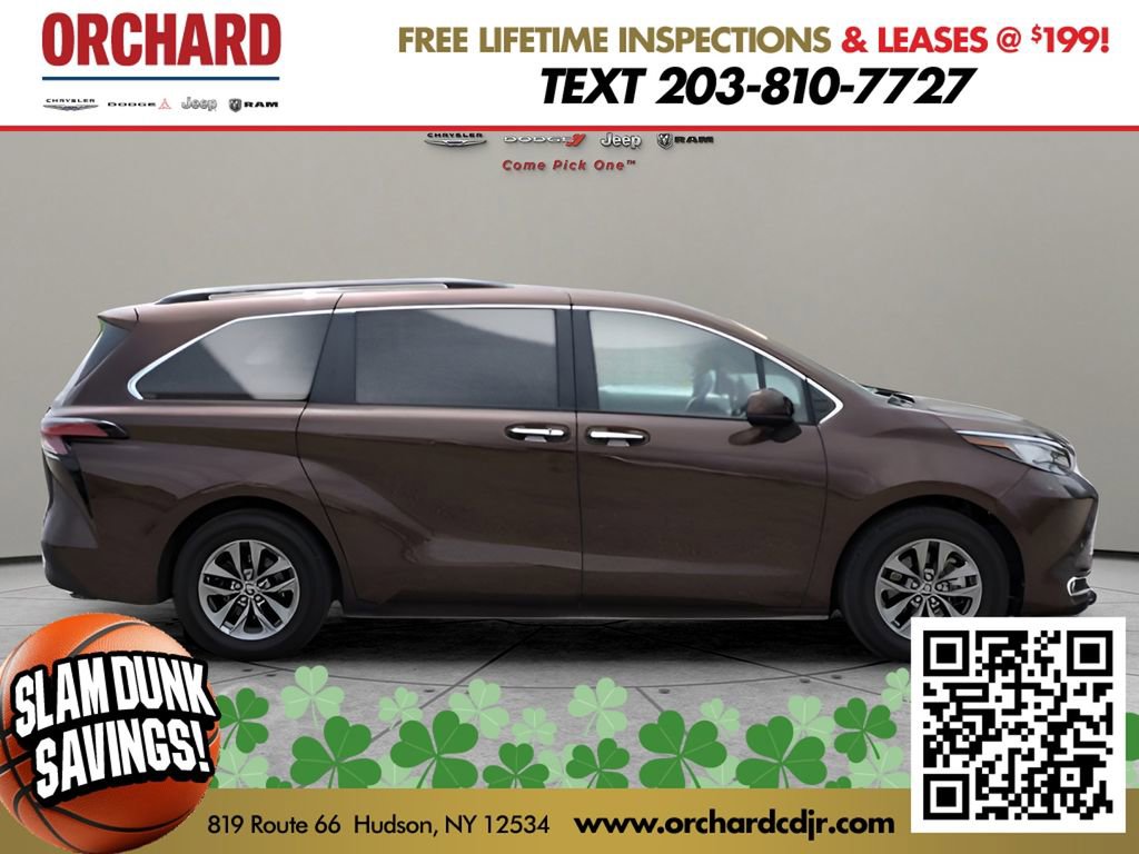 Used 2022 Toyota Sienna XLE image 7