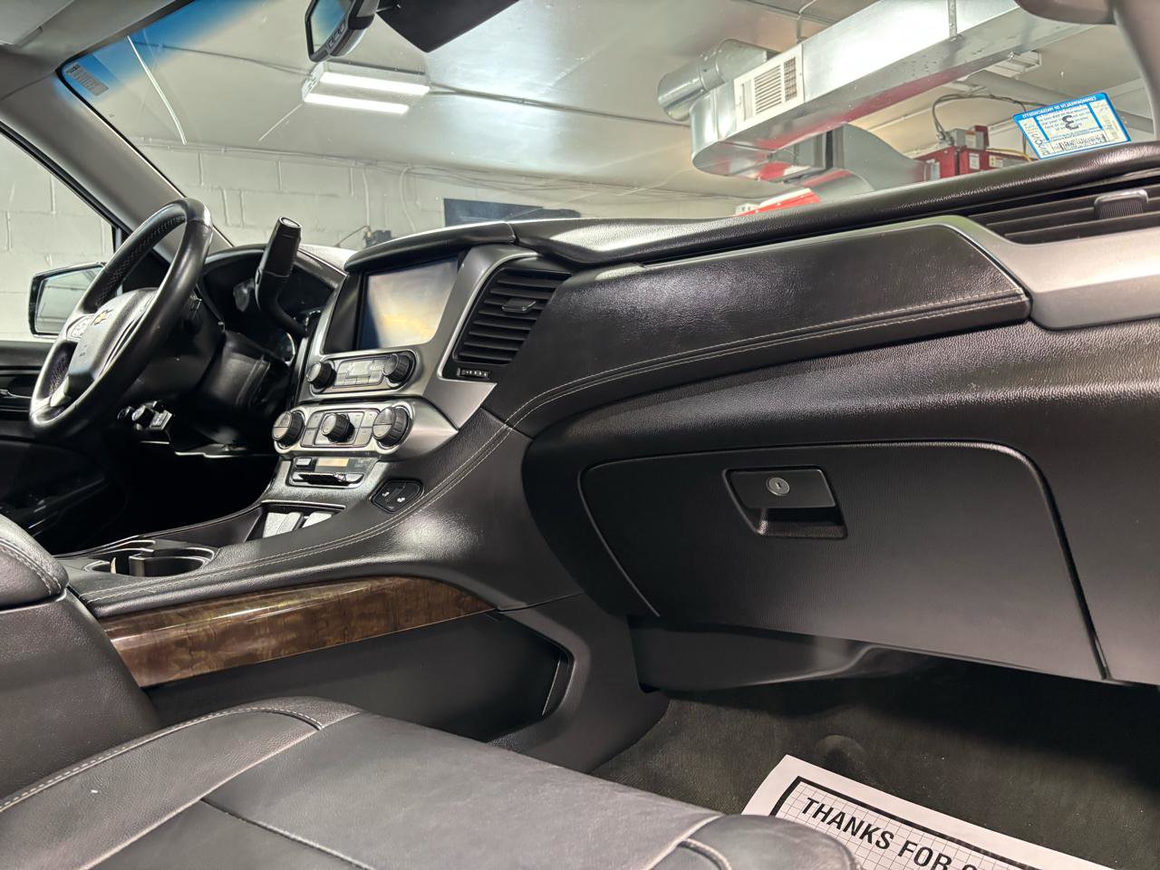 Used 2016 Chevrolet Suburban LT image 12