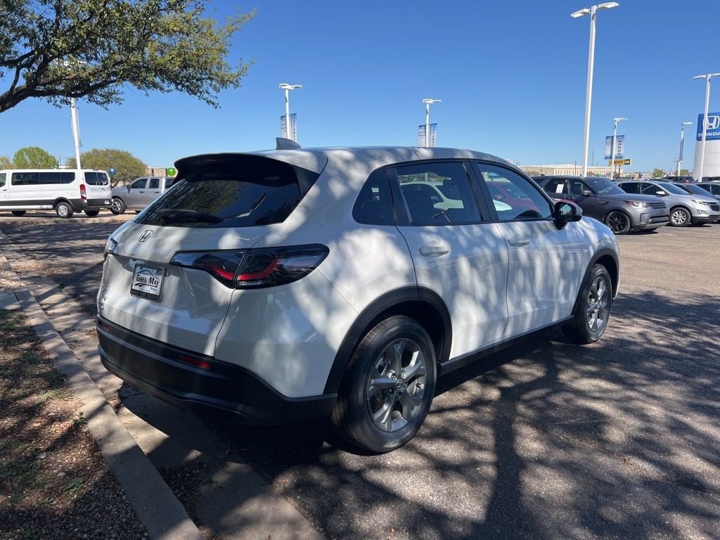 New 2026 Honda HR-V LX image 6