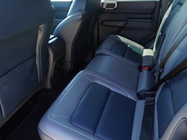 Used 2024 Ford Bronco Outer Banks AWD/4WD image 13
