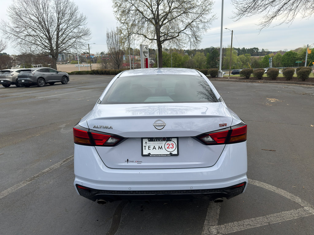 Certified 2025 Nissan Altima 2.5 SR image 6