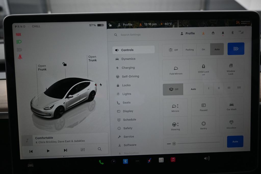 Used 2023 Tesla Model 3 Standard Range RWD image 16