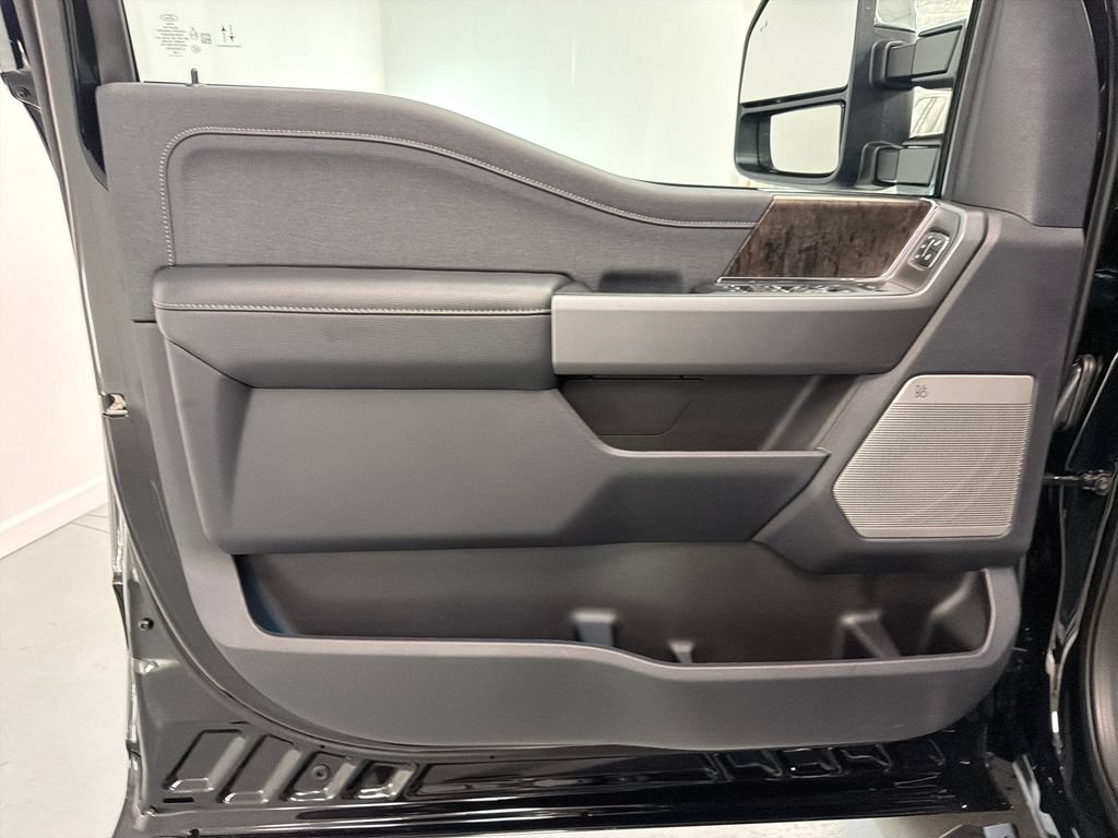 New 2026 Ford F350 Lariat w/ Chrome Package AWD/4WD image 11