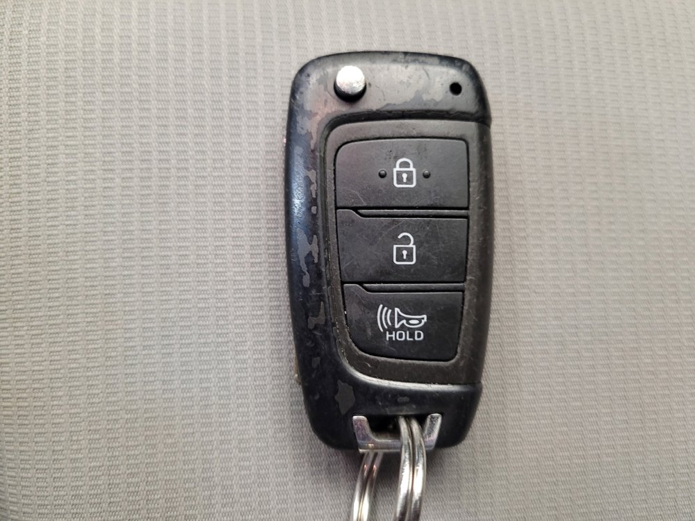 Used 2022 Hyundai Venue SEL image 32