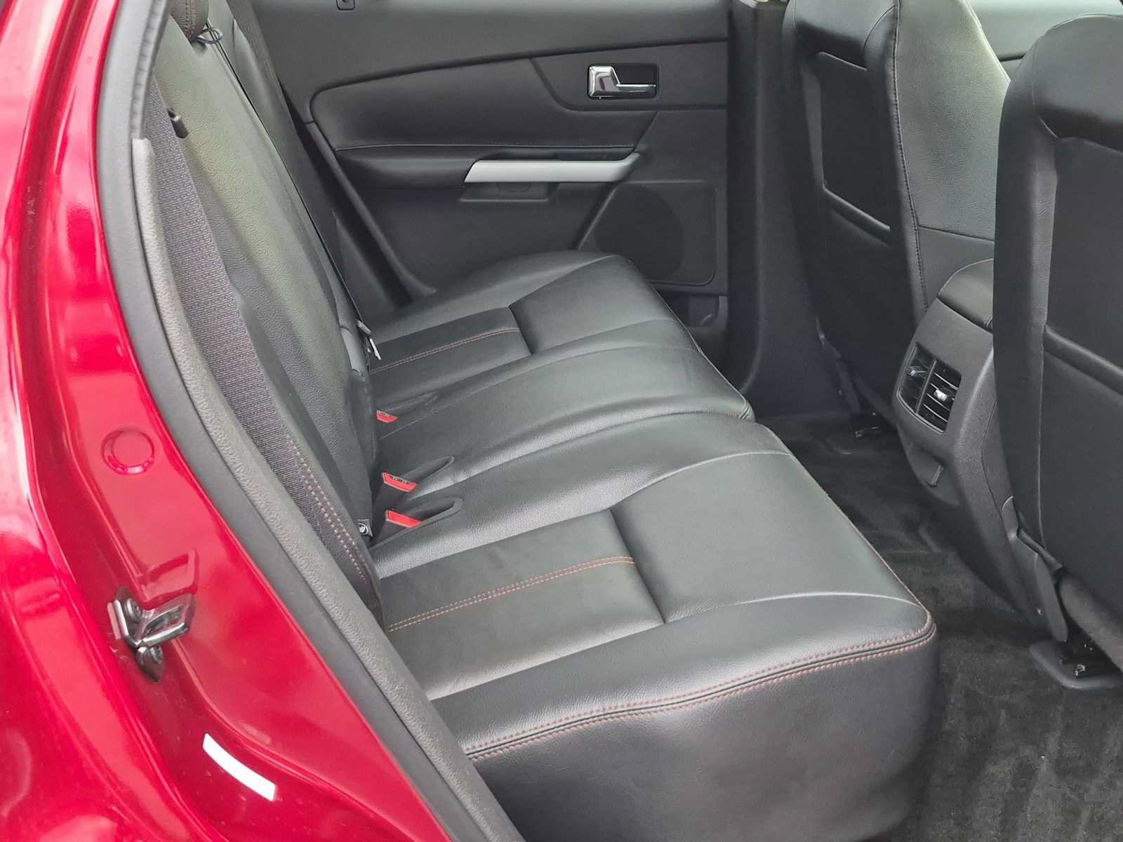 Used 2014 Ford Edge Limited w/ Equipment Group 302A AWD/4WD image 22