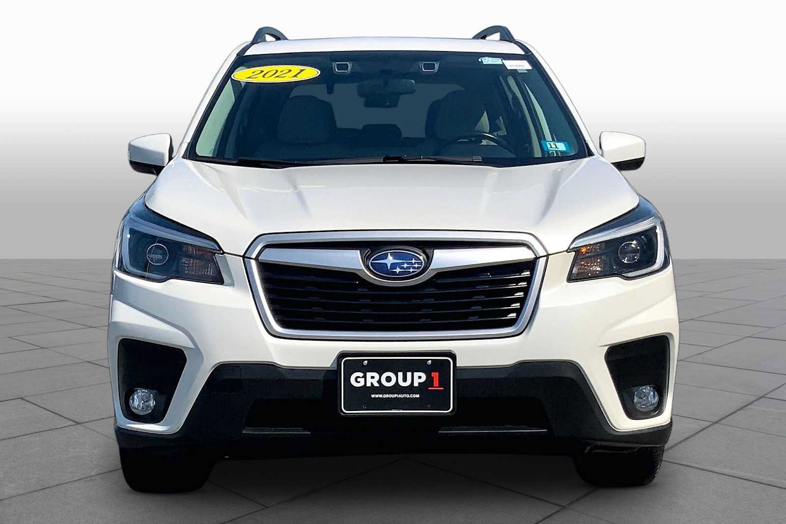 Used 2021 Subaru Forester Premium AWD/4WD image 3
