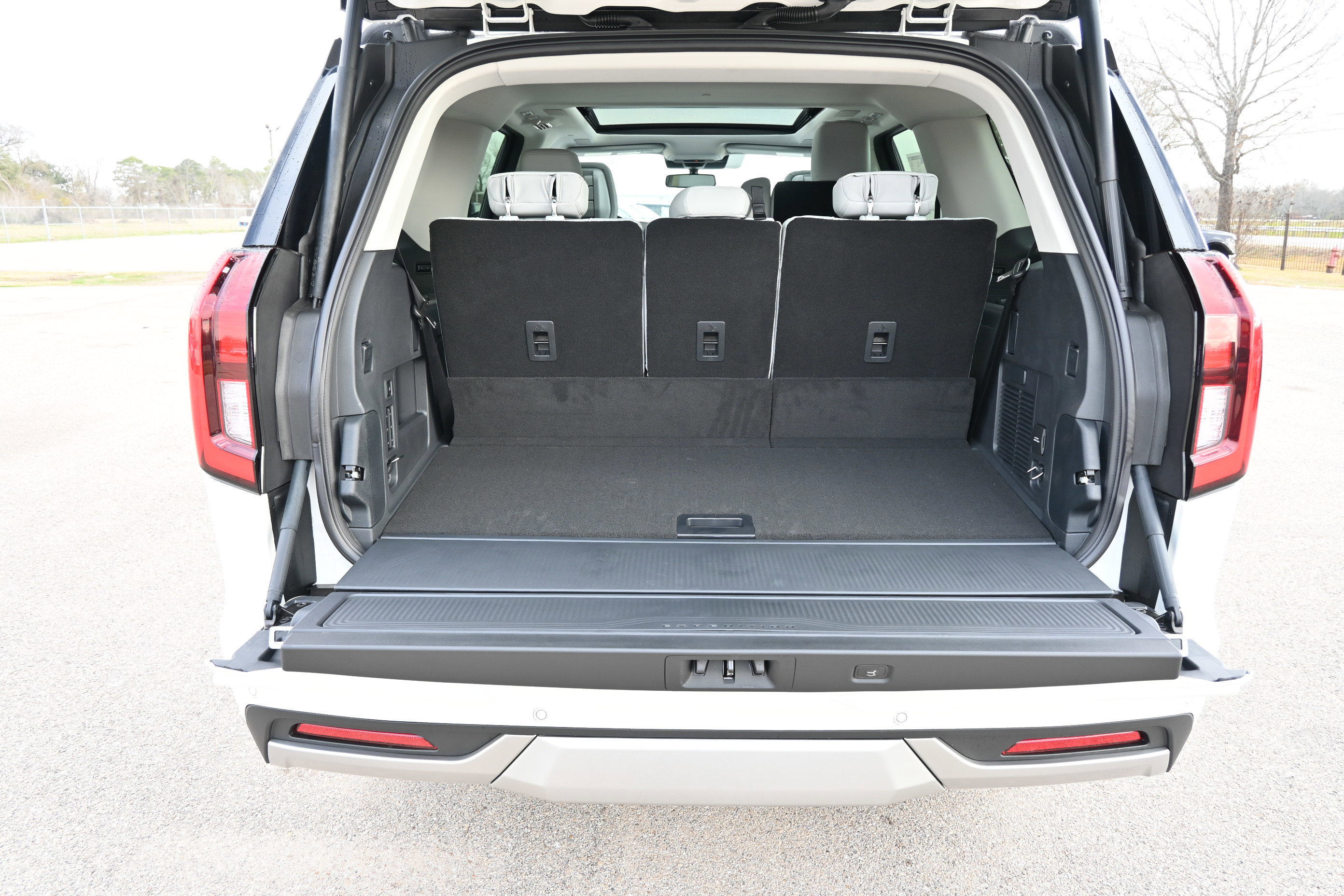 New 2026 Ford Expedition Platinum w/ Platinum Ultimate Package image 6