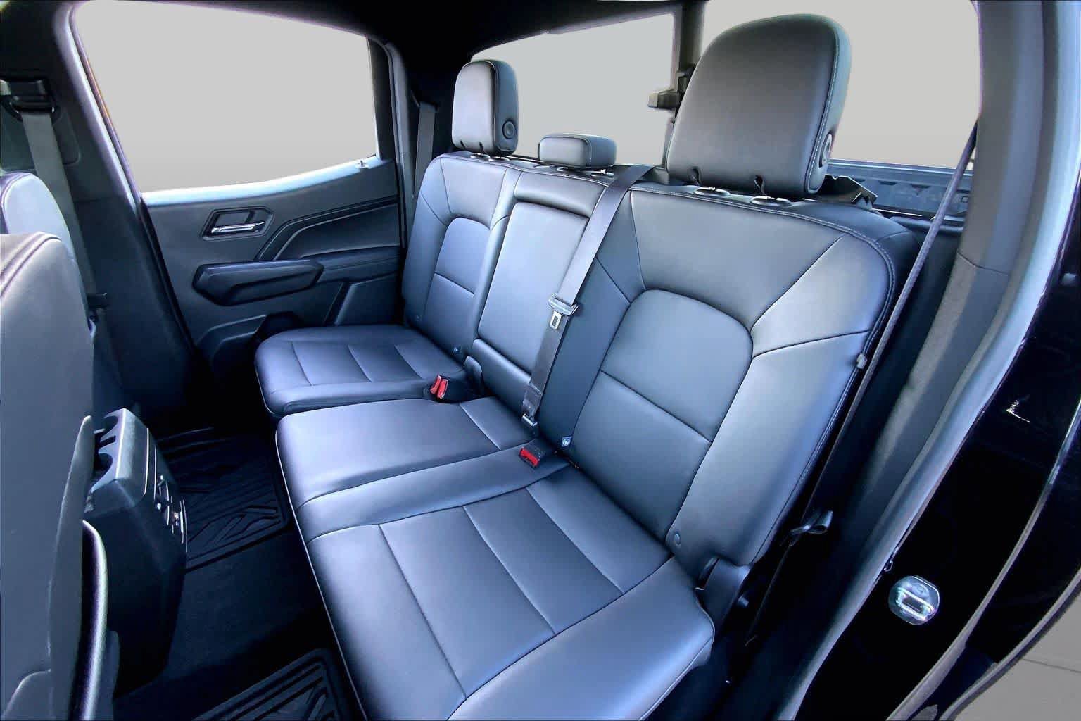 Used 2023 Chevrolet Colorado LT w/ LT Convenience Package III RWD image 21