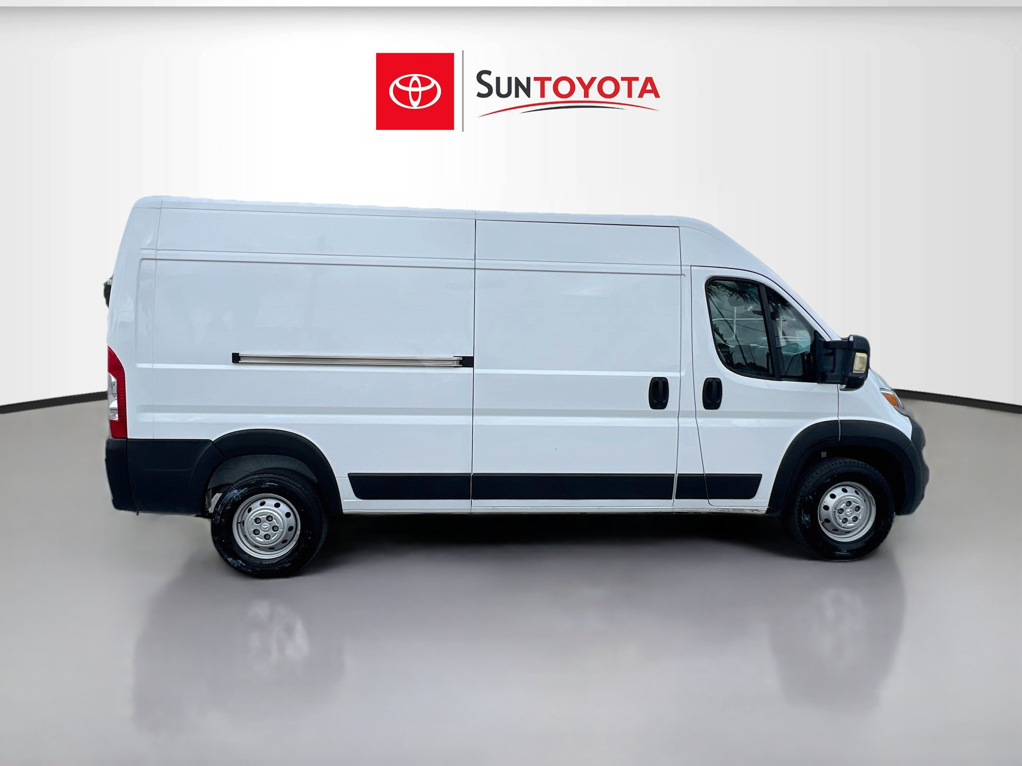 Used 2023 RAM ProMaster 2500 FWD image 2