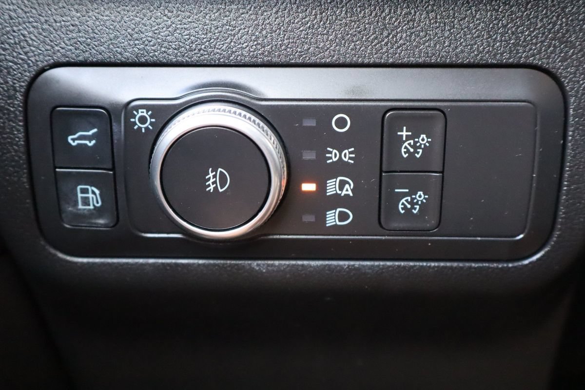 Used 2021 Ford Escape SEL FWD image 28