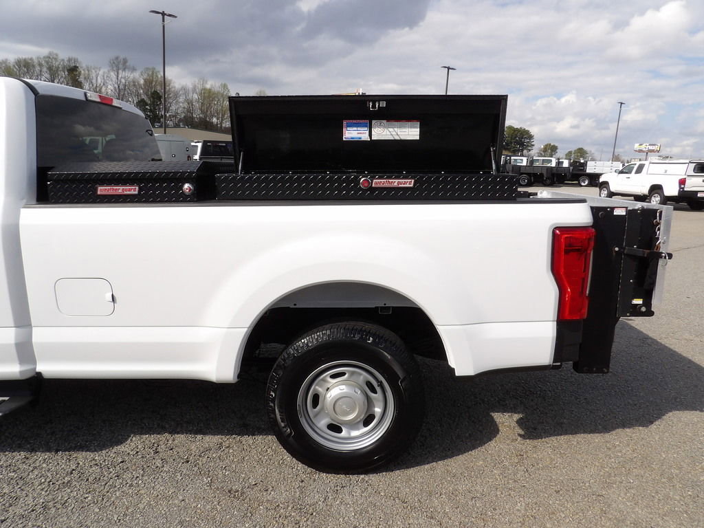 Used 2019 Ford F250 XL w/ Power Equipment Group image 40