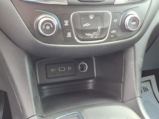 Used 2023 Chevrolet Equinox LT AWD/4WD image 14
