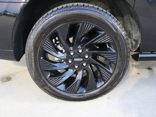 Used 2025 Lincoln Navigator L Reserve w/ Jet Appearance Package image 7