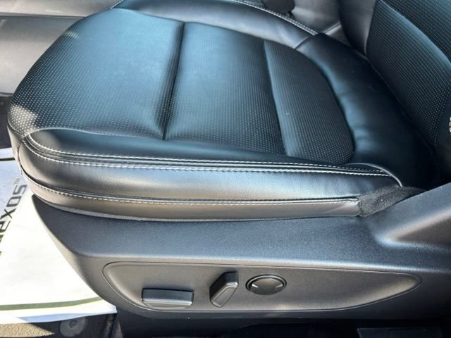 Used 2025 Ford Escape Platinum AWD/4WD image 15
