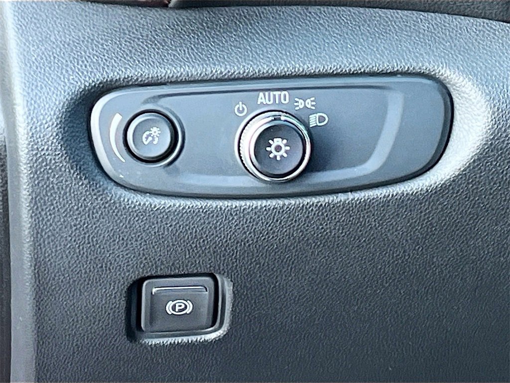 Used 2021 Chevrolet Blazer RS w/ Enhanced Convenience Package image 10