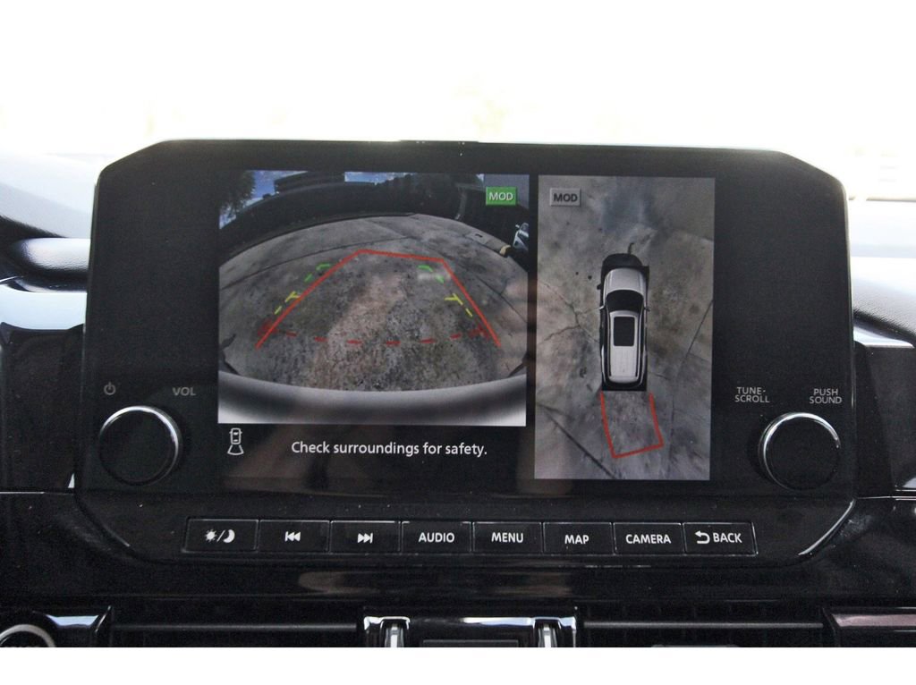 Used 2023 Nissan Pathfinder SL w/ Black Appearance Package image 28