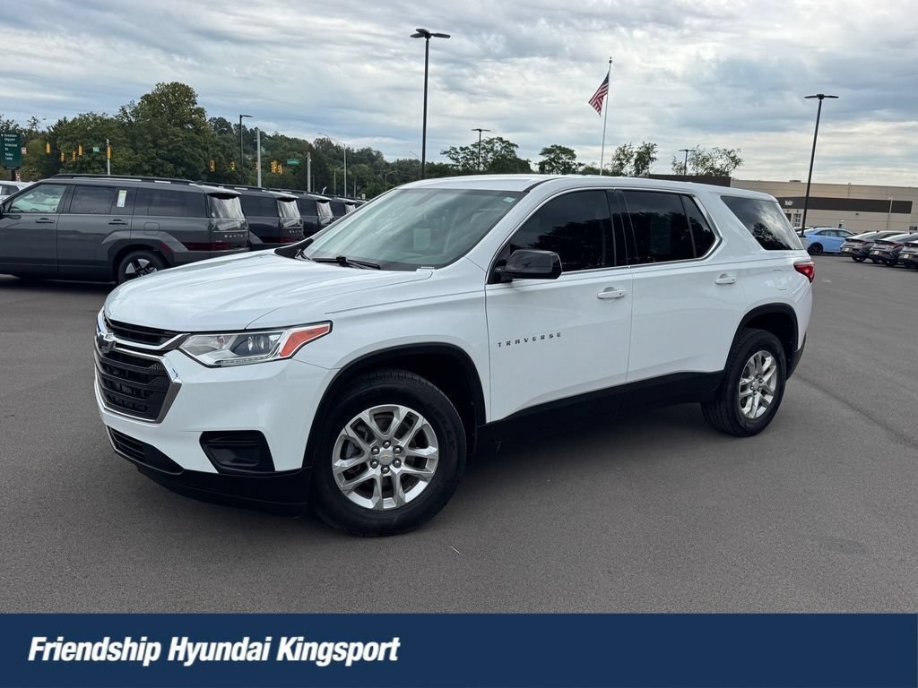 Used 2020 Chevrolet Traverse LS FWD image 1