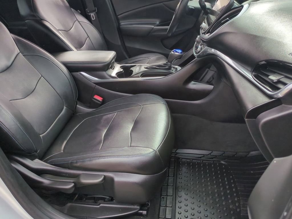 Used 2017 Chevrolet Volt Premier w/ Driver Confidence II Package image 27