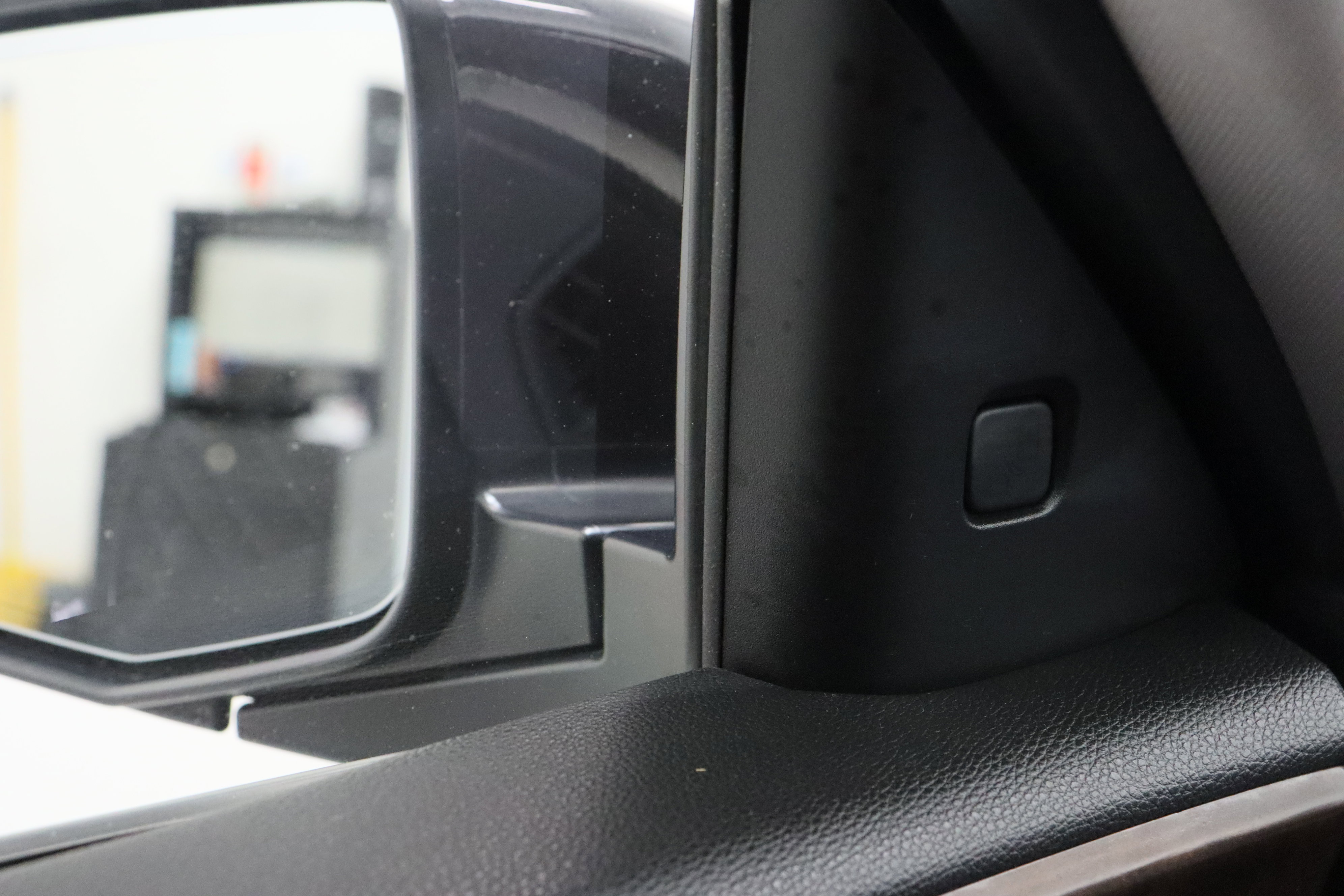 Used 2020 Acura RDX FWD w/ Advance Package image 25