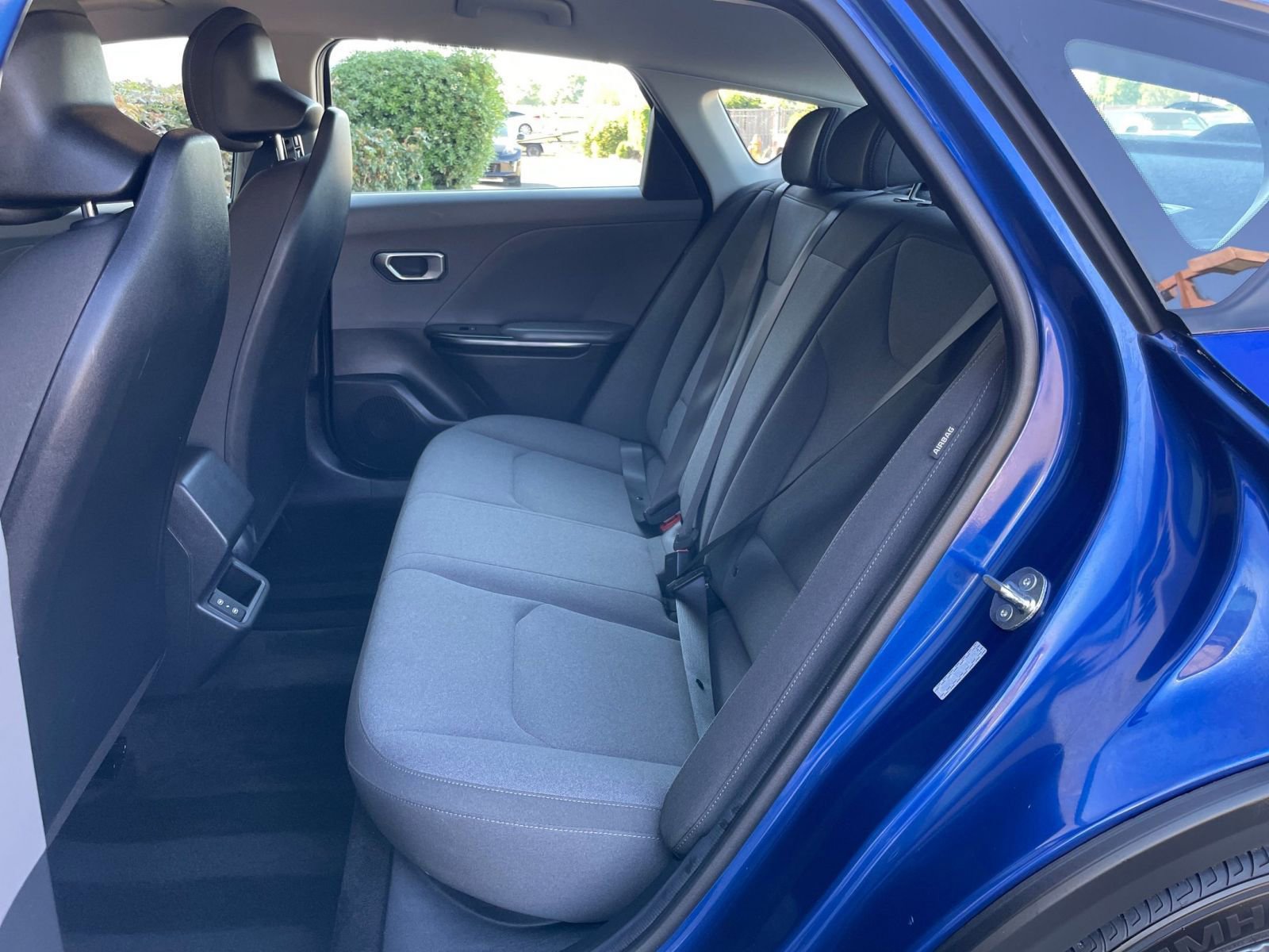 Used 2025 Kia K4 LXS image 25