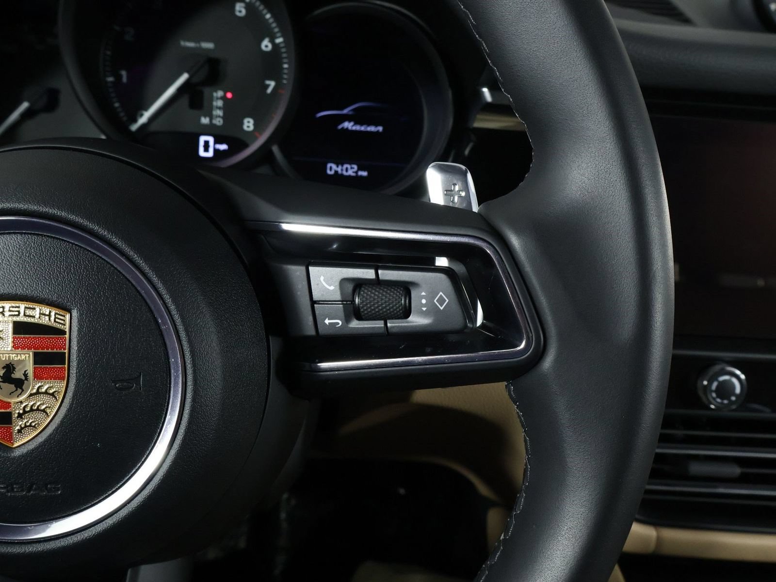 Certified 2026 Porsche Macan AWD/4WD image 15