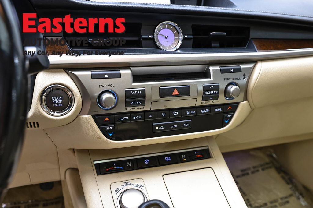 Used 2015 Lexus ES 350 w/ Luxury Package FWD image 20