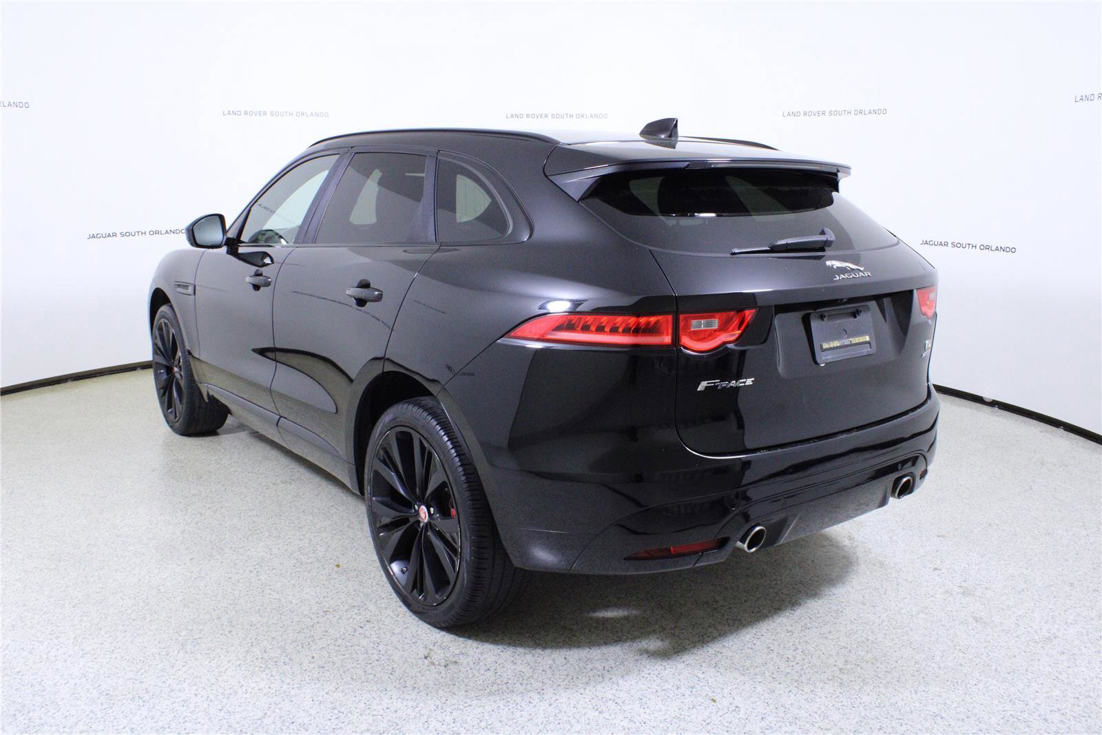 Used 2018 Jaguar F-PACE S AWD/4WD image 5