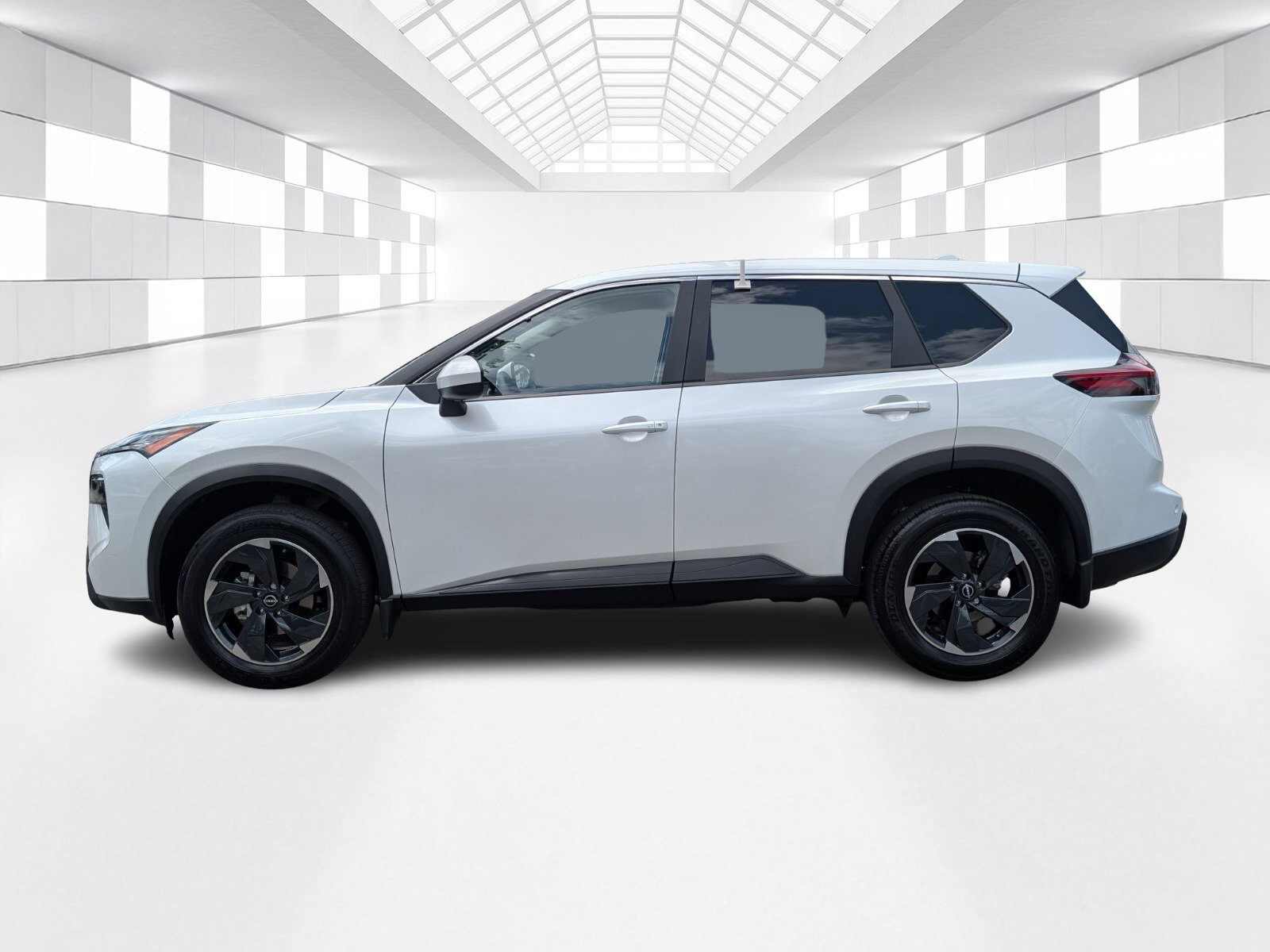 Certified 2024 Nissan Rogue SV image 4