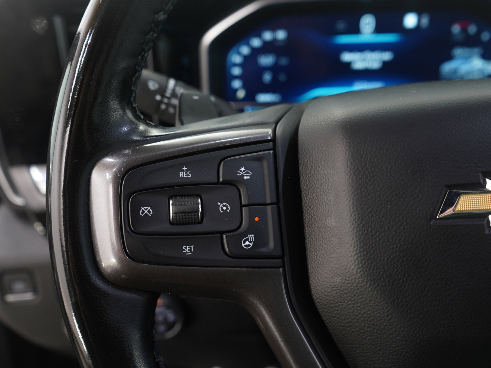 Used 2023 Chevrolet Silverado 1500 High Country w/ Technology Package image 27