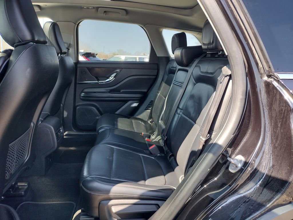 Used 2022 Lincoln Corsair Reserve image 9