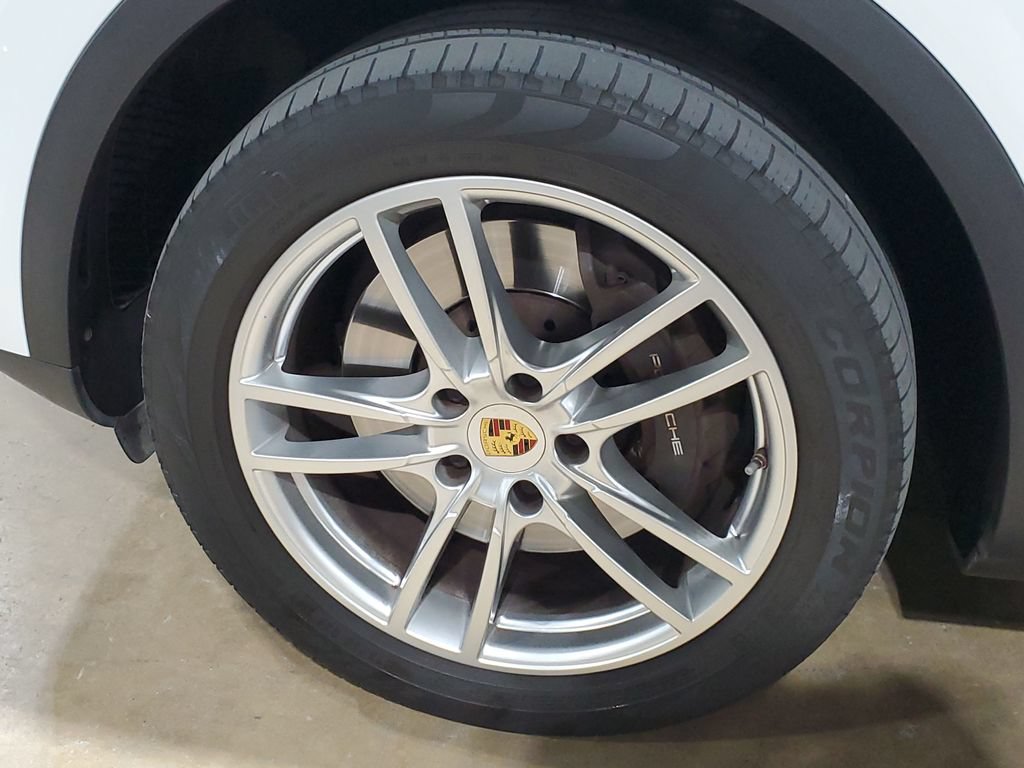 Used 2021 Porsche Cayenne AWD/4WD image 41
