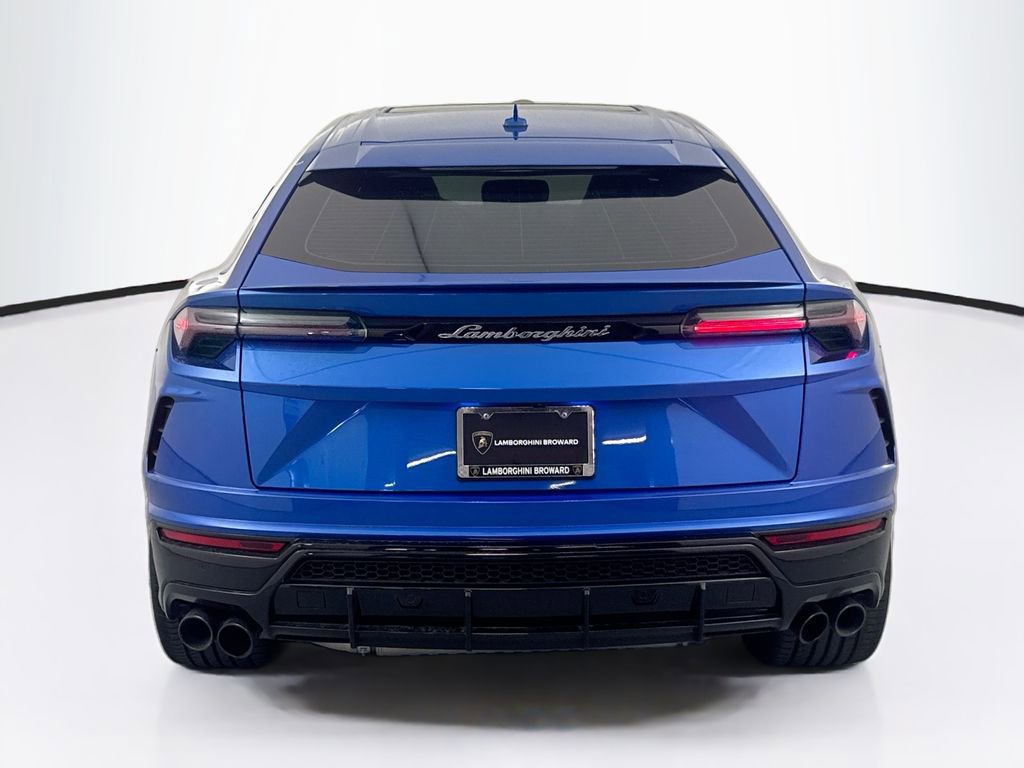 Used 2022 Lamborghini Urus AWD/4WD image 6