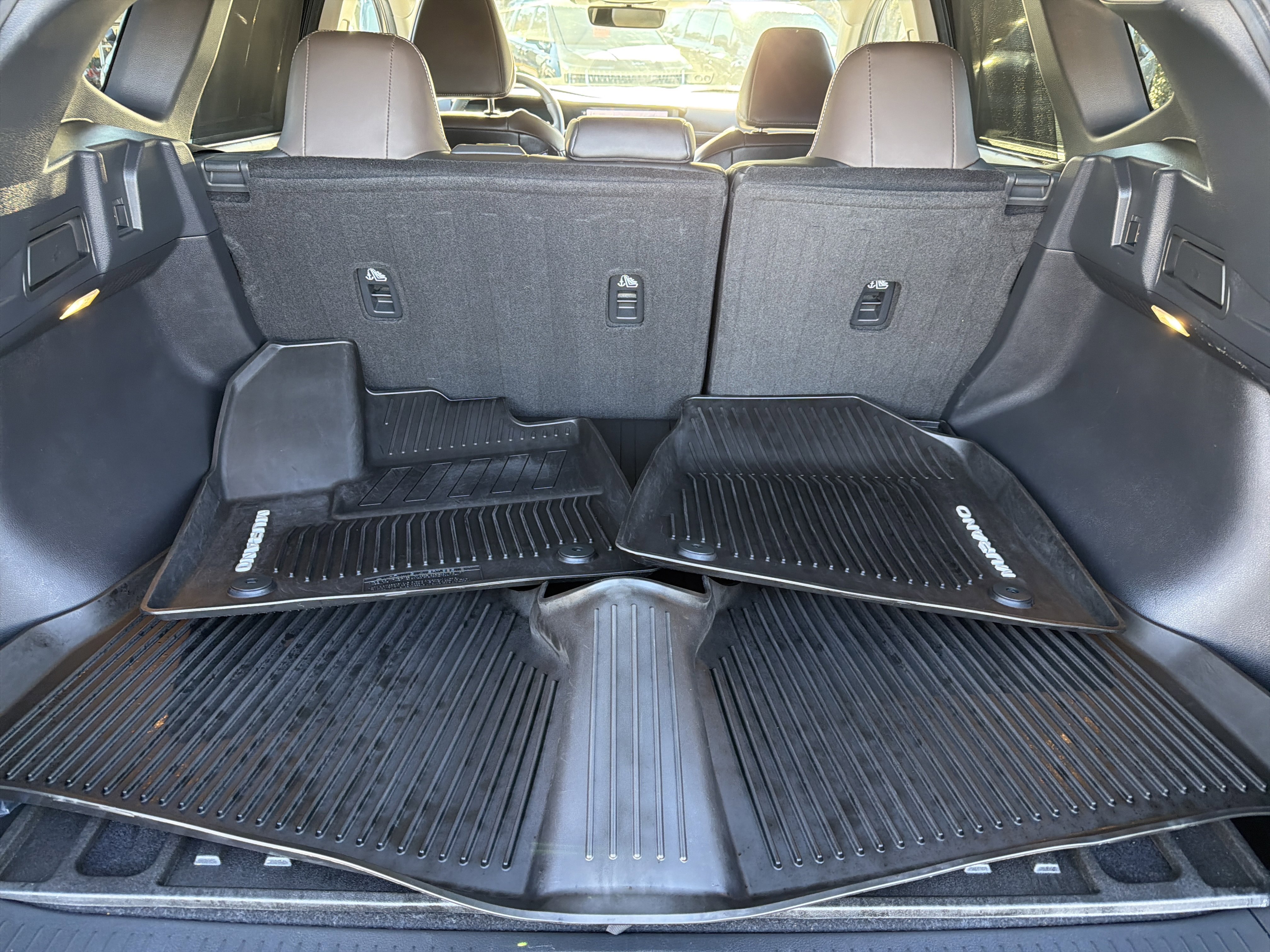 Used 2025 Nissan Murano Platinum w/ Cargo Package image 18